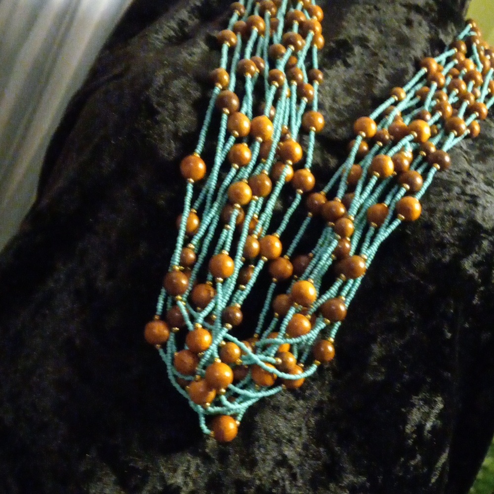 Joan Rivers Turquoise and Brown Beaded Necklace. 34 In Long. - Picture 6 of 8